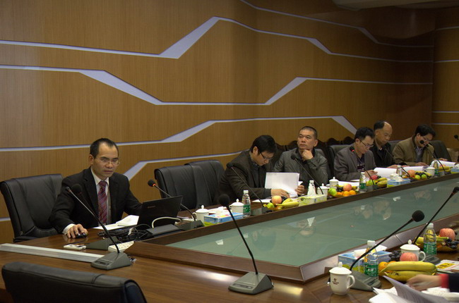 我公司“汽车空挪用高导热耐腐铝基新型功效质料的开发”项目顺遂通过验收