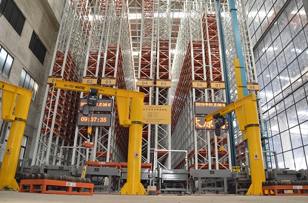 全行业第一座自动化立体客栈模具库在我司建成并正式投入使用