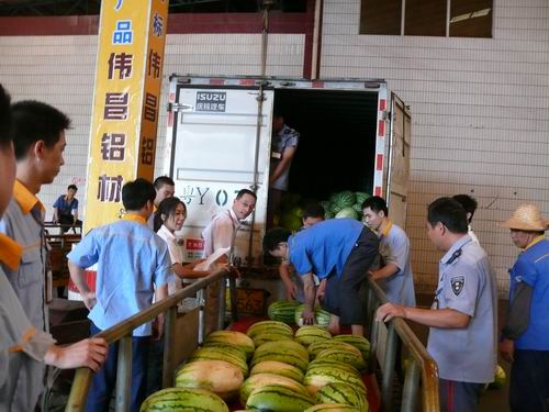 关爱员工，，，，，，，，从消暑最先