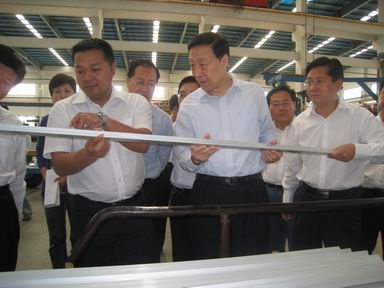 江苏省省长来我公司视察事情