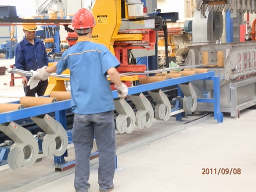 挤压试产开立异的纪元，，，立式喷涂完成华美转身