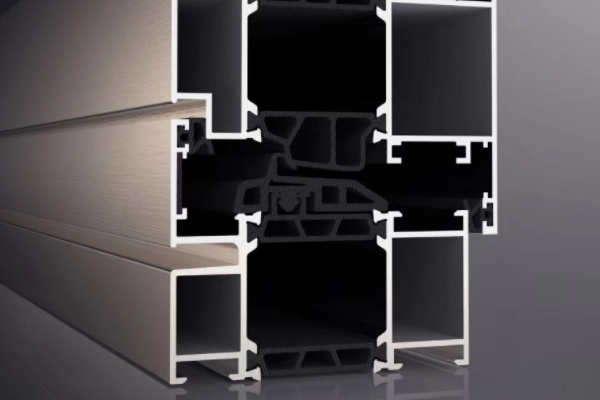 �T�����������w�˴��M�{�H����]