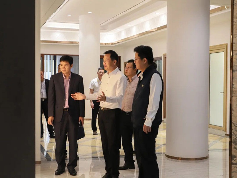 南海区政府向导一行莅临mg冰球突破集团调研考察（二）