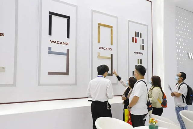 卓越之“铝”，，，，，，，尽在mg冰球突破!mg冰球突破集团闪灼第28届铝门窗幕墙新产品展览会