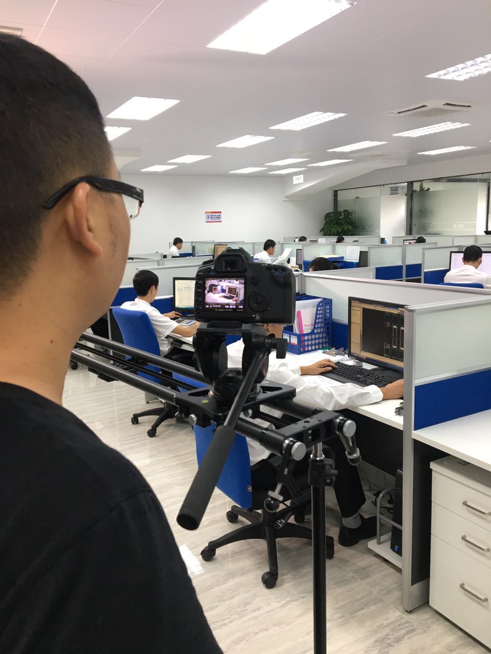 mg冰球突破·豪华版(试玩)官方网站