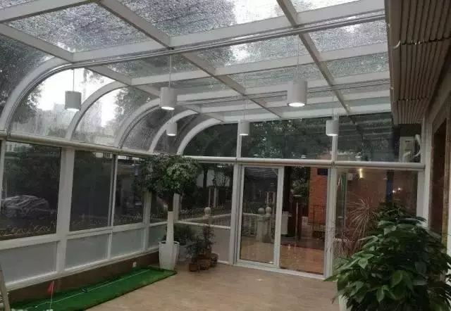 �ة��Ӿǰ| |�ɭ��B�L�� �a��������|������H