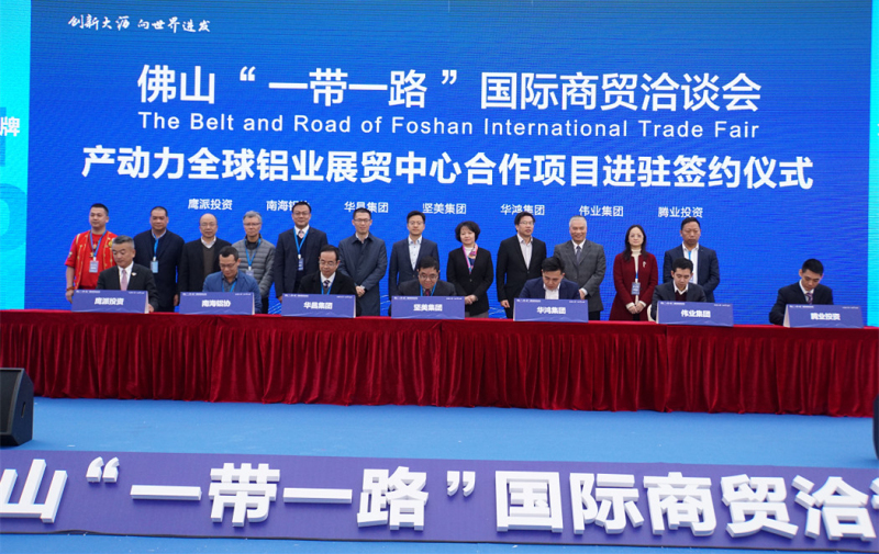 �����ʺA | ���ʤO���y�T�~�i�T���ߥ����Ұ� �U�O�ة��T�~�A�@���˭�